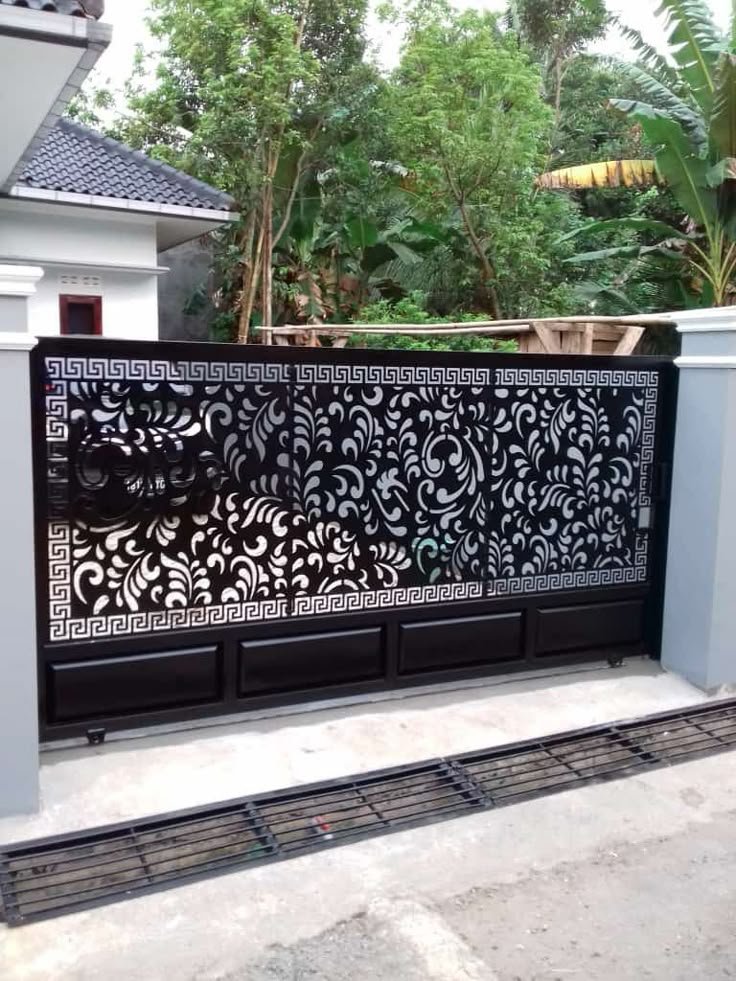 Pagar besi cutting plat