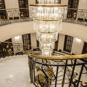 Tangga melingkar mewah di Medan by Jaya Intero Workshop Las